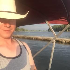 Meet your Posher, Joel